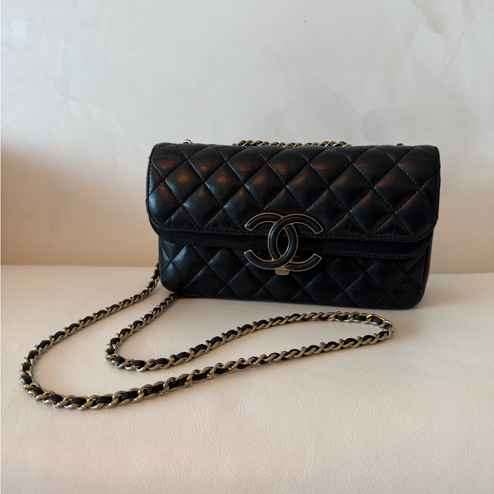 CHANEL CC Enamel Flap Bag